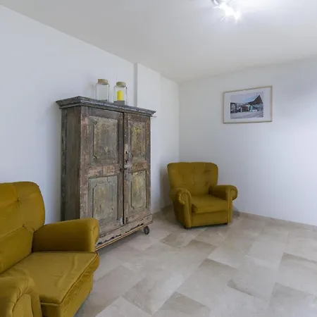 Coll Groc Dağ evi *